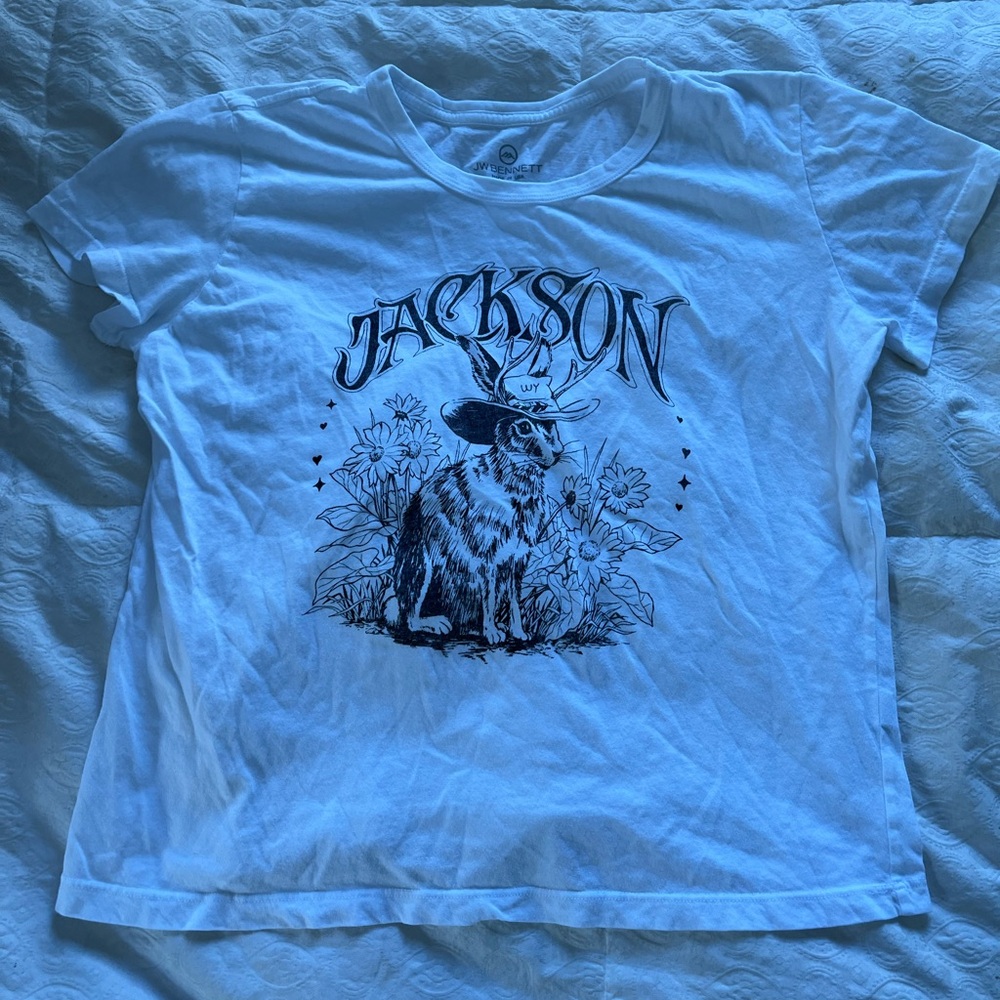 Women’s Jackson Wyoming White Graphic T-Shirt size large